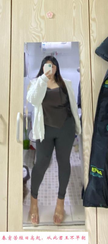 哈尔滨坦克美女 第1张