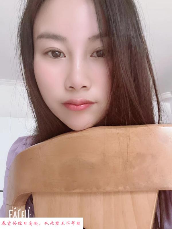 呼市气质型美女 第1张