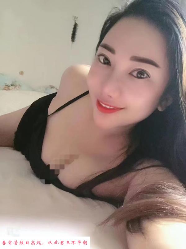 丰满性感熟女 第1张