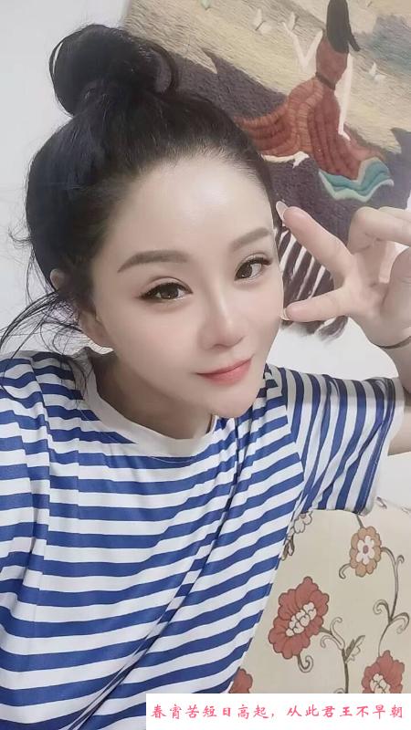 性感热情的周小姐 第1张