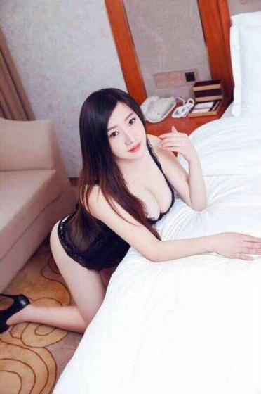 白云新人丽丽 第1张