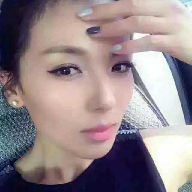 南公园附近邂逅娇小四川妹，皮肤嫩滑，鸽乳可人 第1张