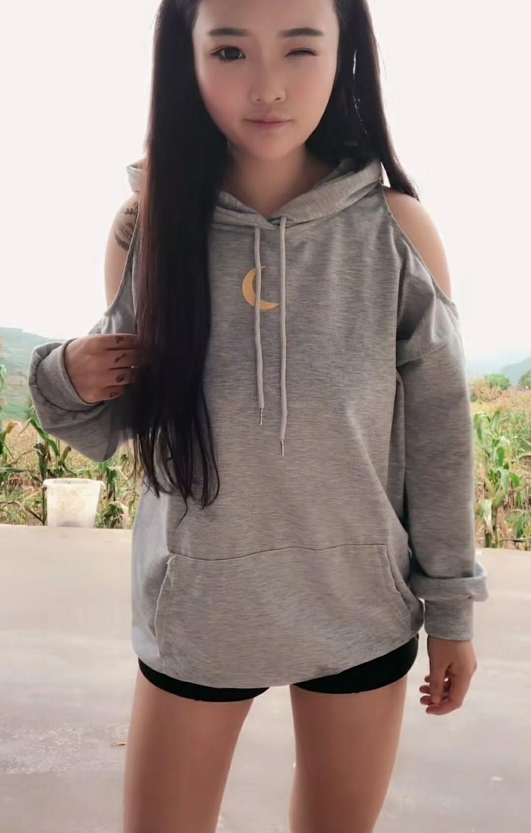 南京95嫩妹子身材苗条口活好 第2张