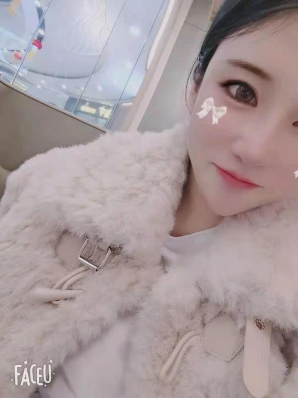 全套服务的嫩妹子 第2张