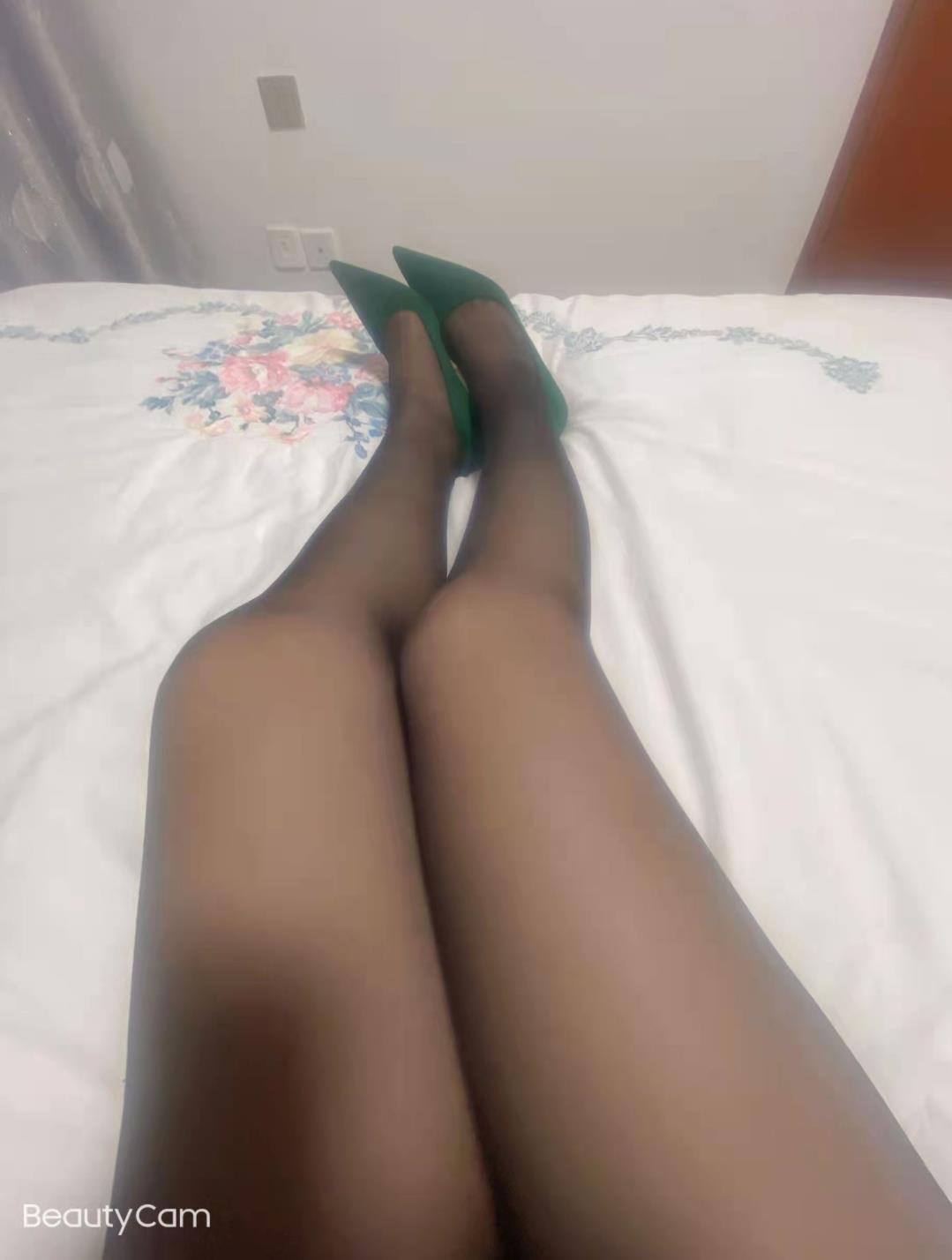 梁家河附近少妇 第1张