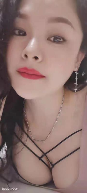 宝安大奶美乳 第1张