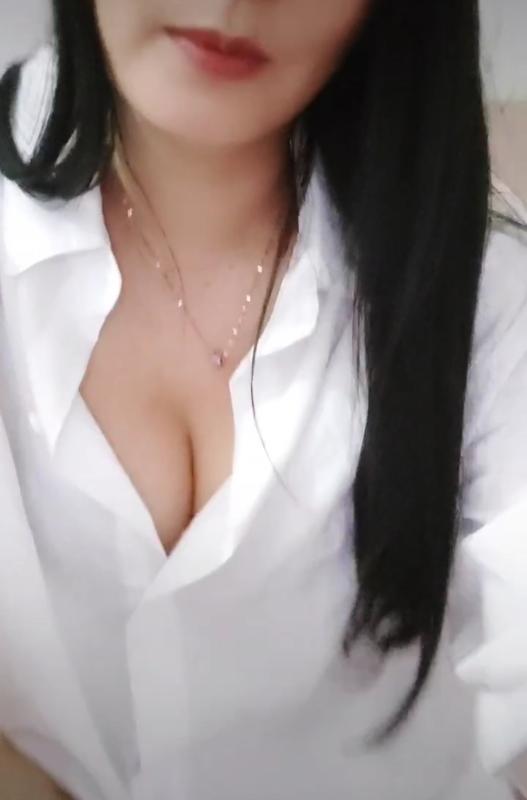 广州会喷潮熟女 第1张