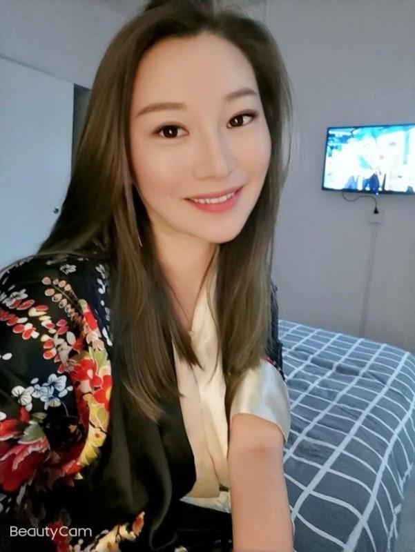 东莞少妇奶大 第1张