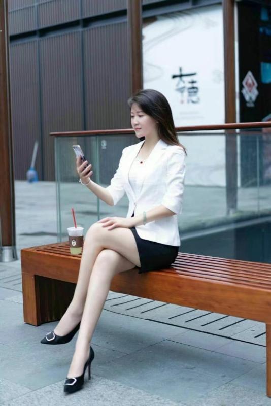 记忆深刻的少妇 第3张