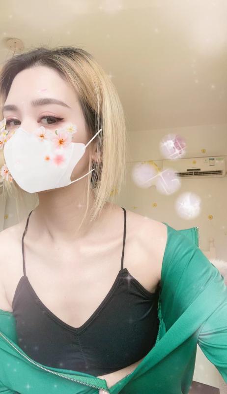南京龙江地铁口蜜桃臀 第4张