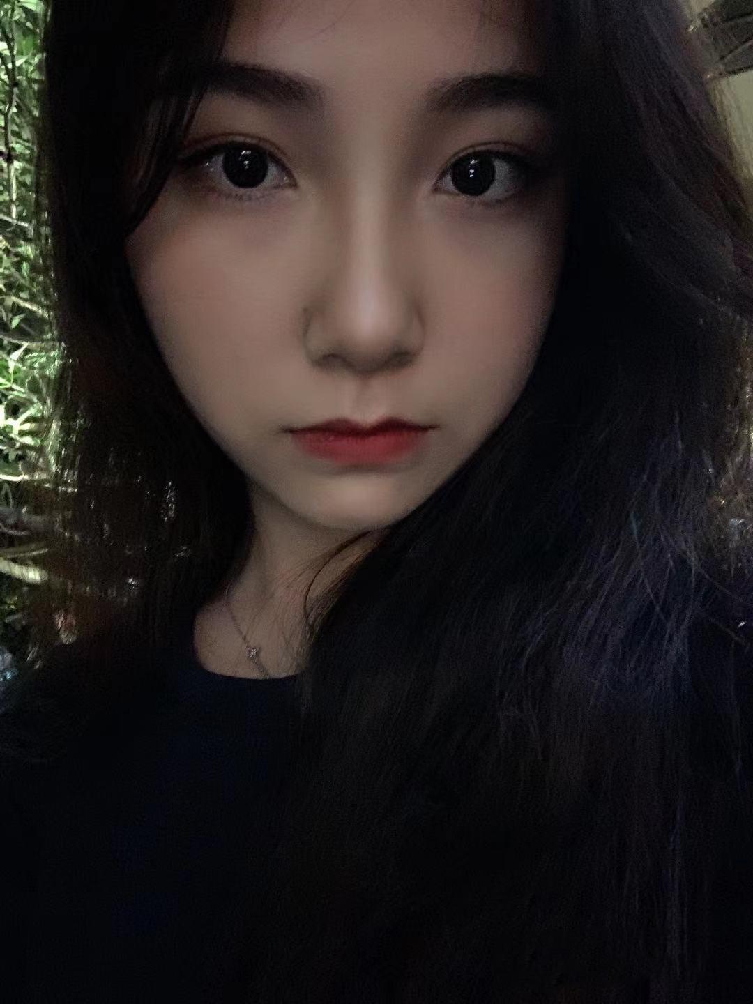 小店区极骚极媚的女孩 第1张