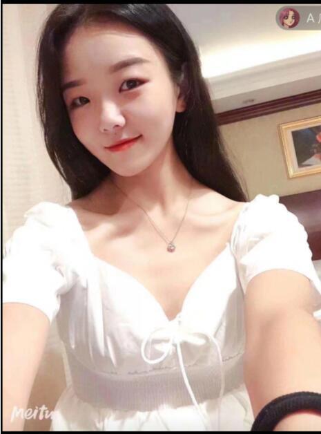 东晓南18岁妹妹 第1张
