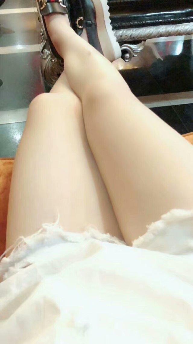 济南大胸大屁股兼职妹子 第1张