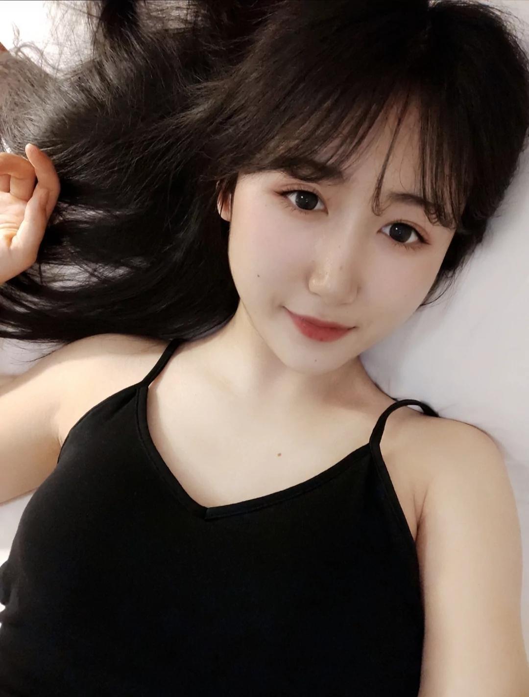 验证狙击轻熟女 第3张