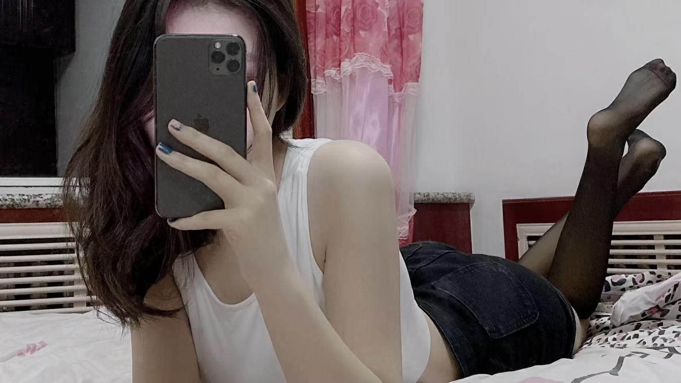 南海区靓女小悠悠,高颜值,腿玩年 第1张