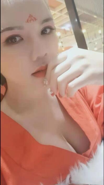 下沙大奶骚妹子本宫(宁宁) 第2张