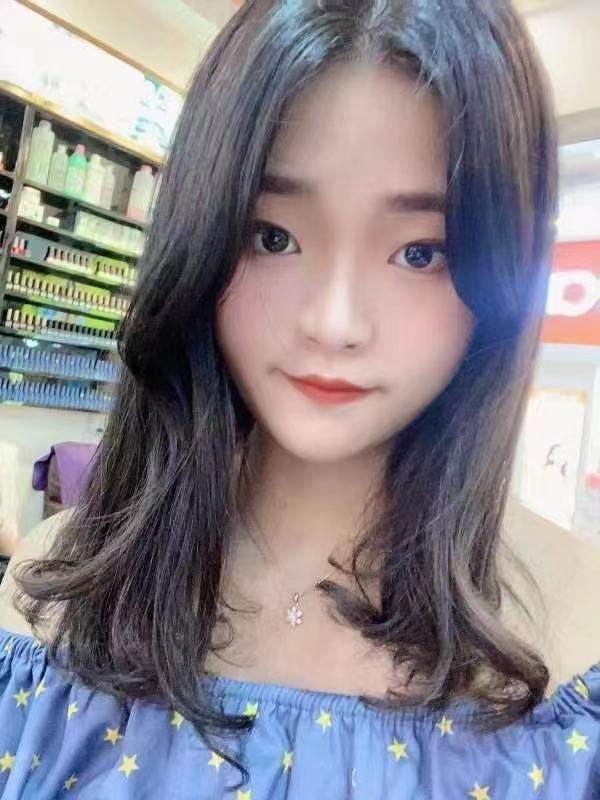 龙岗区00后兼职汉服小嫩妹 第1张